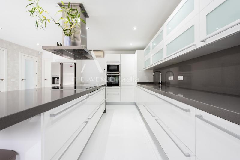 Foto 138f2794-675c-47ce-8de6-513ce7b82270. Chalet  independiente a la venta en urbanización La Moraleja La Moraleja