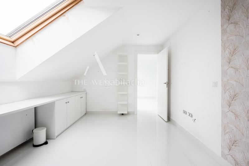 Foto 3441d0e5-febd-4da2-a527-8a2917ef1389. Chalet  independiente a la venta en urbanización La Moraleja La Moraleja