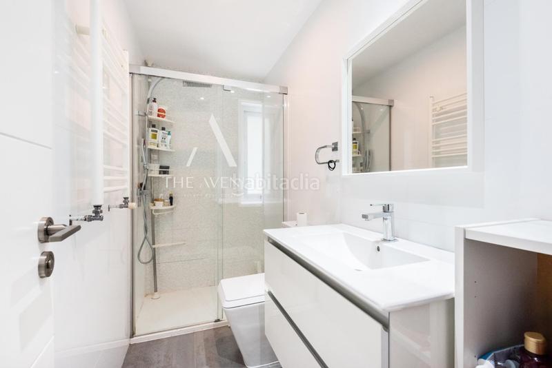 Foto 9e1dc5a7-5d8e-4322-8e94-3d64535dc2be. Chalet  independiente a la venta en urbanización La Moraleja La Moraleja