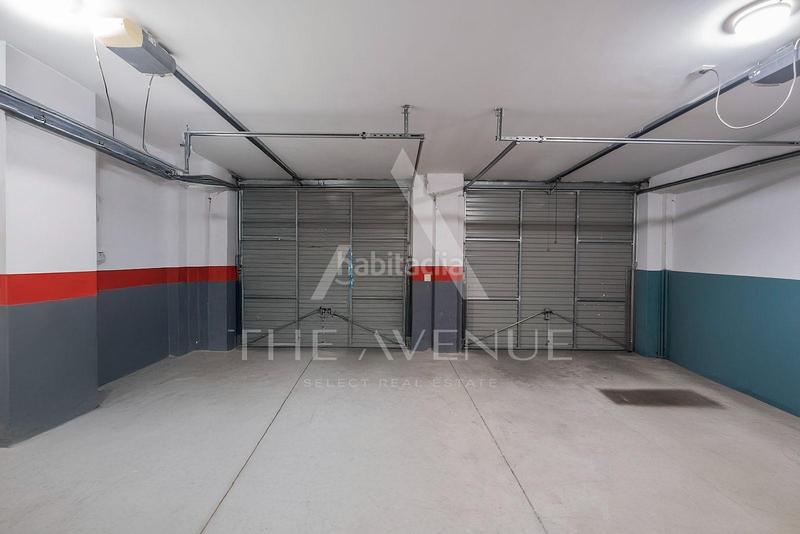 Foto 14c365df-0c4f-4037-84e5-29d295b37806. Casa adosada espectacular adosado en conde orgaz en Madrid