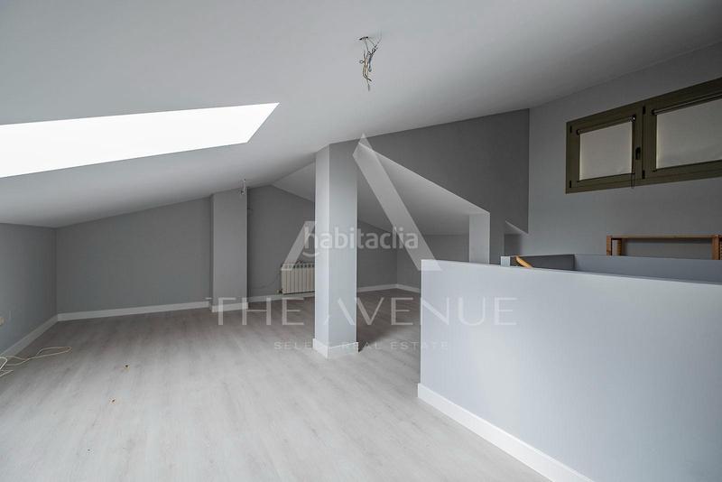 Foto 18581a8f-c809-49ab-bb11-2f46647f1abf. Casa adosada espectacular adosado en conde orgaz en Madrid