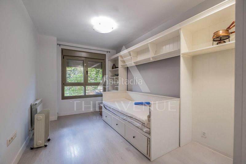 Foto fabde26f-bc4f-460d-b7a8-28fcaae0ec31. Casa adosada espectacular adosado en conde orgaz en Madrid