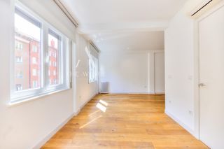 Flat  Pretil de los consejos. Fantástico piso junto al viaducto de segovia en el barrio de pal