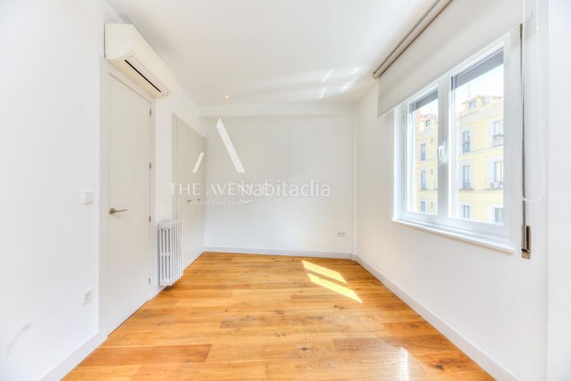 Foto f009e8be-6d71-4fb9-87b5-1d6cd72aef23. Pis a Palacio Madrid