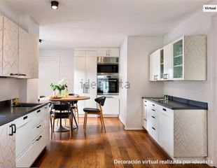 Etagenwohnung  Calle julio palacios. En urbanización con vigilancia 247 excepcional piso en la mejor