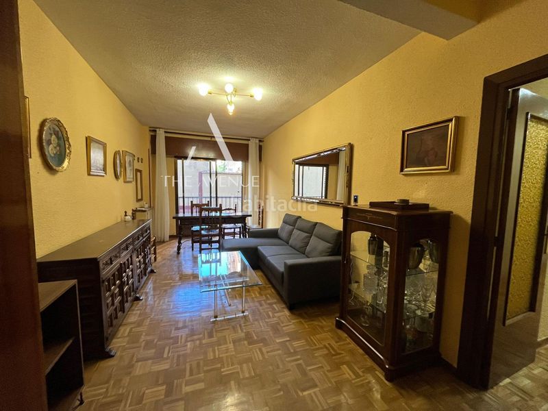 Foto ae8eac83-142d-41db-ba27-58625fdd2ace. Apartament amb calefacció a Adelfas Madrid