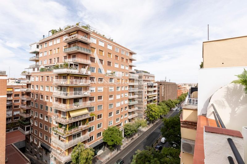 Foto b7446c5d-0c1f-402f-a7af-394e7d2898e1. Àtic amb calefacció a Ibiza Madrid