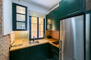 Location Appartement  Calle algodonales. Piso de 2 habitaciones en madrid 65 m2