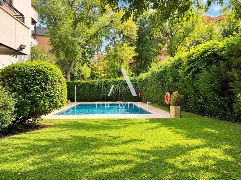 Foto 4dddede6-90b2-4112-9dea-1c65bd3503d5. Pis amb calefacció piscina a Nueva España Madrid