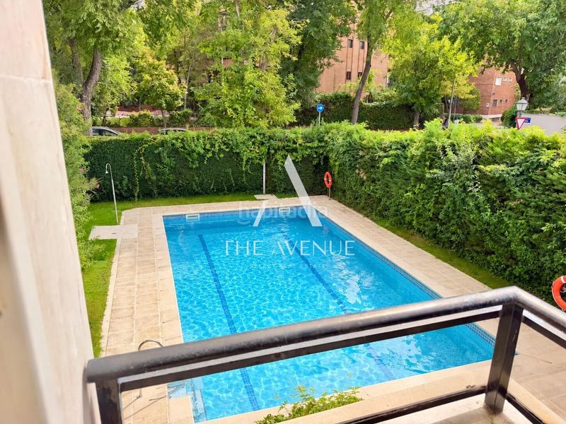 Foto 7451cc5e-c3b8-4741-8158-838f1ab367f9. Pis amb calefacció piscina a Nueva España Madrid