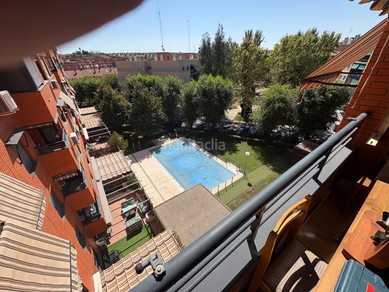 Foto b8d260dd-0ba9-4692-b8e3-fe5ad61cbe94. Pis amb piscina a Estación Valdemoro