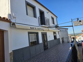 Casa en Calle castillo 8. Edificio hostelero. c/ castillo, 8. mata de alc�ntara (c�ceres).
