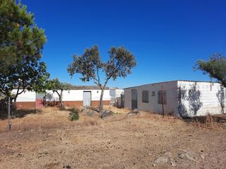 Terreno residenziale in Avenida de extremadura 64. Venta parcela urbanizable. navas del madroño. (cáceres)