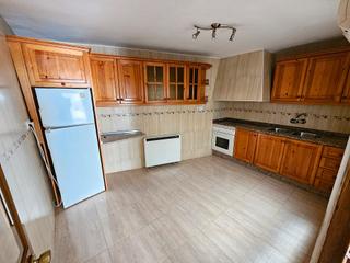 Maison à Calle eustasio martín 57. Venta de casa reformada y economica en aliseda (cáceres)