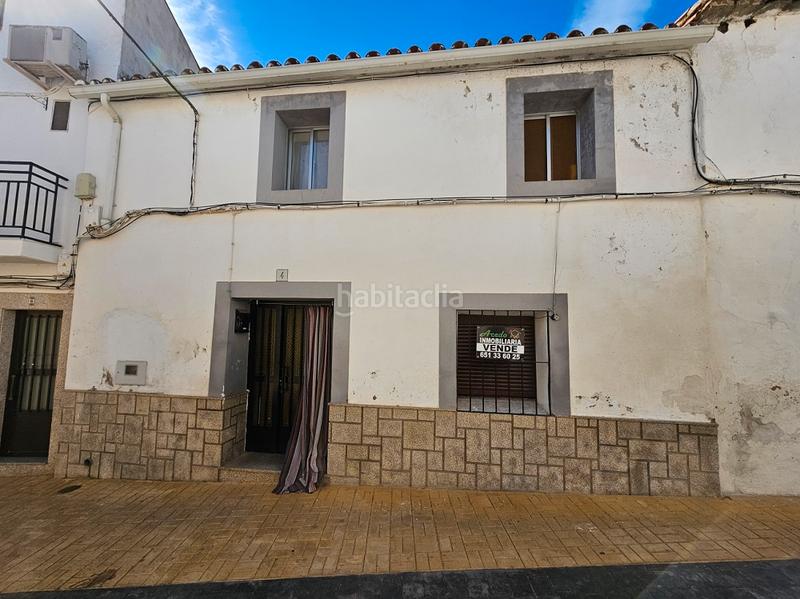 Foto e609de12-e84d-4eee-a7b9-6e9fd8623925. Casa a calle josé zorrilla 4 a Garrovillas