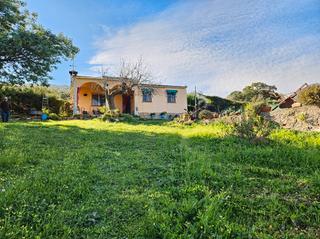 Rural plot in Aliseda. Venta chalet rustico con piscina. aliseda (cáceres).