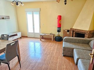 Pis a Calle el coso 66. Venta de vivienda en membrio (cáceres)