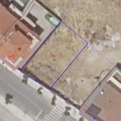 Terreny residencial a Avenida trashumancia 5. Venta de un solar urbano en brozas (cáceres)