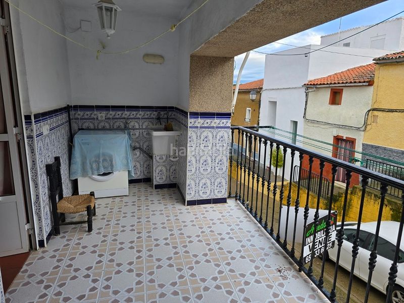 Foto bd35bb2f-4c35-4442-a27d-cbd0f2ccb6ee. Casa a calle puerto 14 a Aliseda