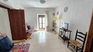 Duplex  Calle padre manuel amado 18. Vivienda con terraza. c/ padre amado nº 18-1º. brozas (caceres).