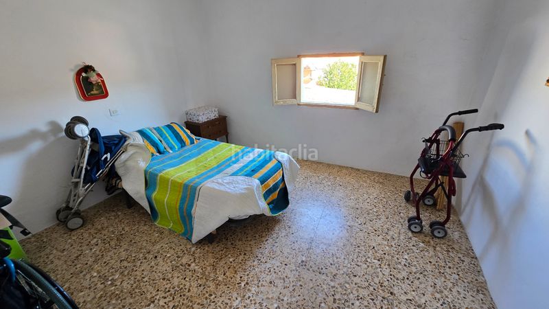 Foto cb0b53f4-cab1-401b-9249-a6606f0f616a. Casa a calle chaparro 35 a Aliseda