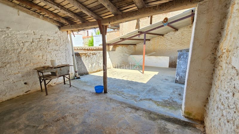 Foto 1b49d112-4185-4465-82b9-ea922fc74216. Casa a calle nueva 7 a Aliseda