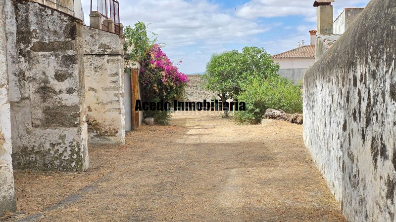 Foto 0e89d0f9-cbbd-43ce-a320-e71789c24514. Casa amb aparcament piscina a Brozas