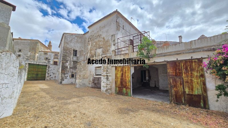 Foto ec9568cb-d303-4f6e-8459-114eea615fd7. Casa amb aparcament piscina a Brozas