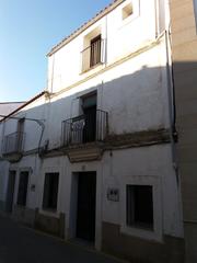 Casa a Calle santa maría 9. Vivienda unifamiliar. c/ santa maría nº 12. brozas (cáceres).
