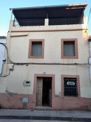 Casa en Calle barrio nuevo 39. Casa con patio y terraza. c/ barrio nuevo n� 39. garrovillas de