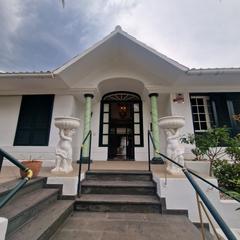 Casa en Las Cuevas - Los Gómez. Exclusivo chalet con piscina