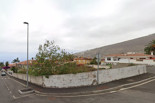 Terreno residencial en Centro. En venta gran solar urbano, para construir casa o chalet, en urb