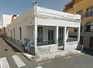 Casa a Playa Jardín. En venta casasolar para la construccion de nuevo proyecto de viv