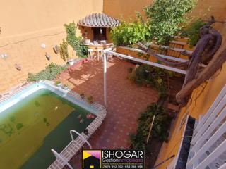Maison à Valdepeñas. Casa en venta en valdepeñas, 4 dormitorios.