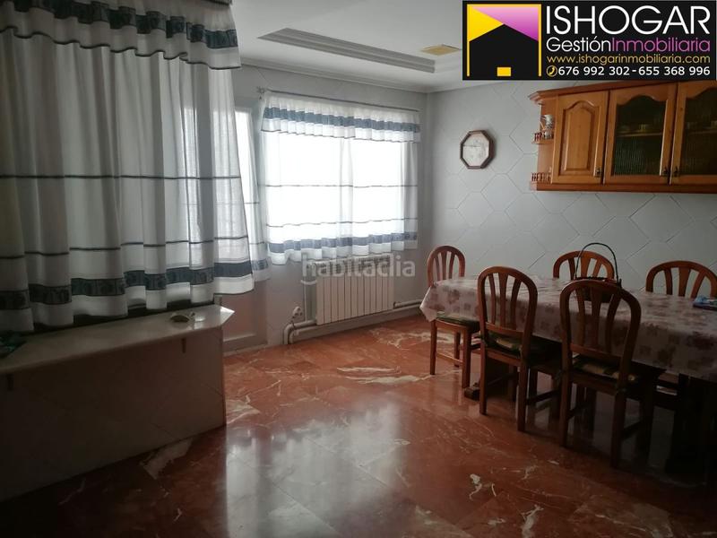 Foto 1811954b-dcd5-47a6-90f9-df4bde3feb73. Casa amb calefacció aparcament a Valdepeñas