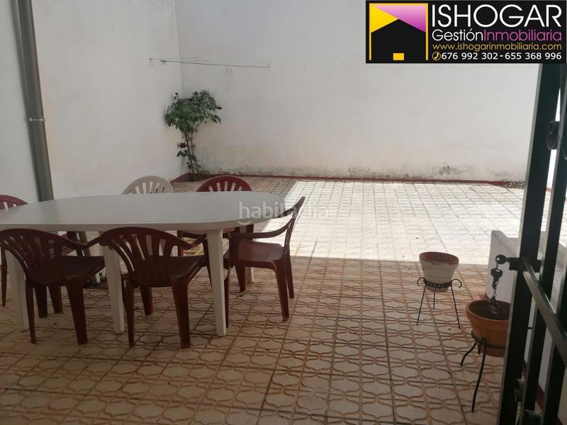 Foto a6423a7e-0261-4d09-90bc-9b764e9fae3f. Casa amb calefacció aparcament a Valdepeñas