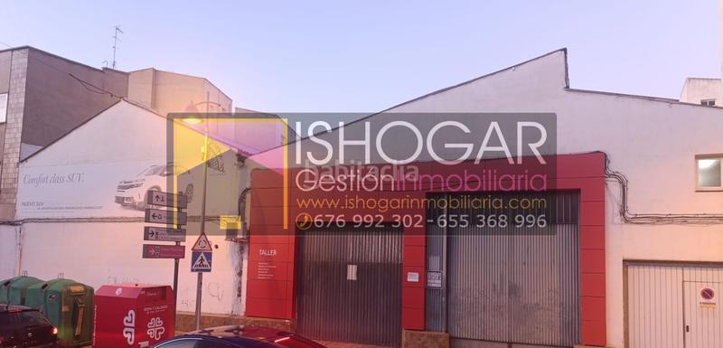 Foto 295ffe38-92d9-4d4c-8d6c-fa6a889356aa. Nau industrial a Valdepeñas