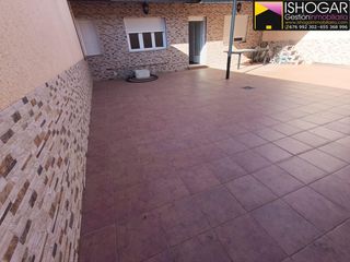 House in Valdepeñas. Casa en venta en nuevo valdepeñas, 3 dormitorios.