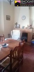 Maison à Valdepeñas. Casa en venta en convento, 4 dormitorios.