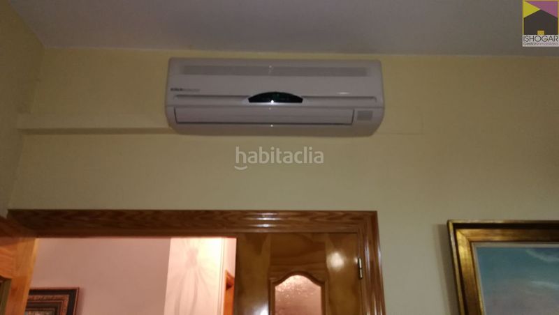 Foto 3c2889db-5a53-4697-961a-5b86a8150644. Casa amb calefacció aparcament piscina a Valdepeñas