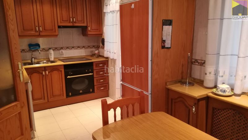 Foto 3db8c327-ff0e-4616-950d-06ddfd4978a5. Casa amb calefacció aparcament piscina a Valdepeñas