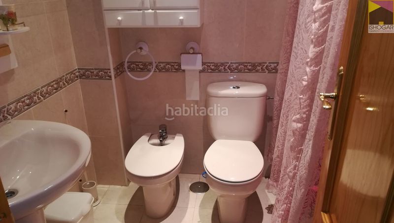 Foto 9e0c2a2b-b3a6-4c59-bcab-f14c8600cc87. Casa amb calefacció aparcament piscina a Valdepeñas