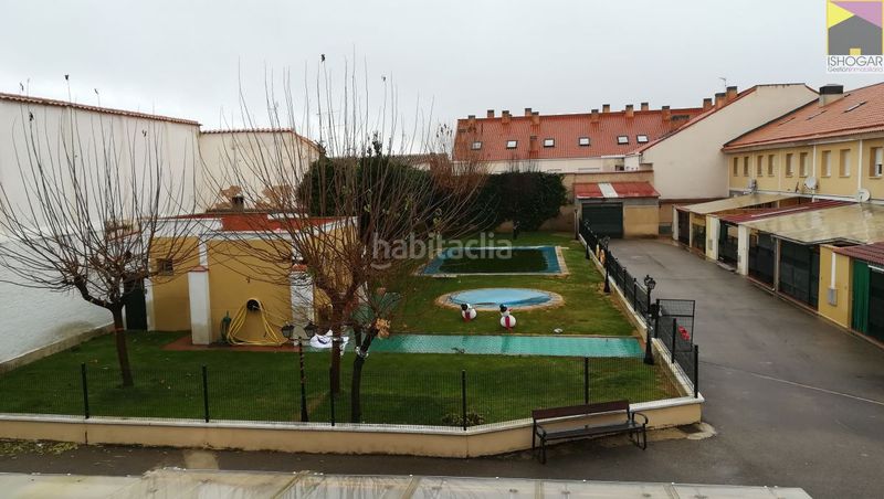Foto c2bd2b90-bedb-4ad3-ad84-b949dcd8ae78. Casa amb calefacció aparcament piscina a Valdepeñas