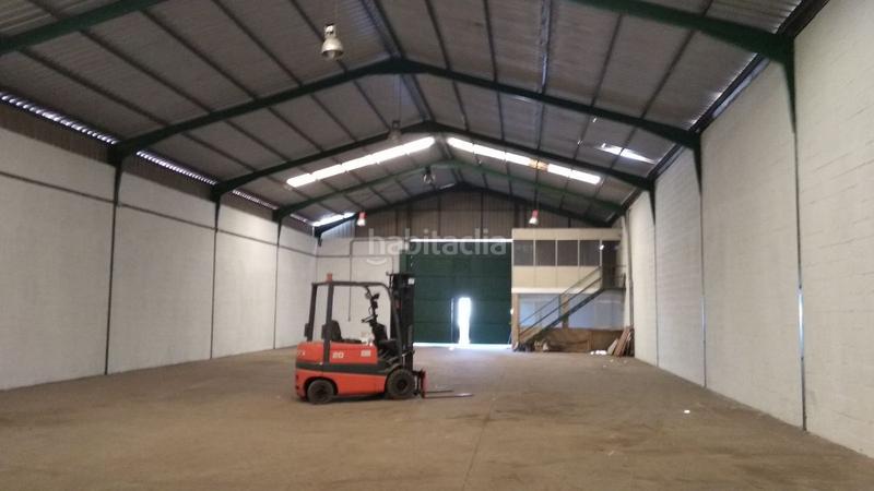 Foto 95fc10ff-905b-4ea2-bdf2-b1e2b60edf6c. Bâtiment à usage industriel dans La Paz Alcalá de Guadaira