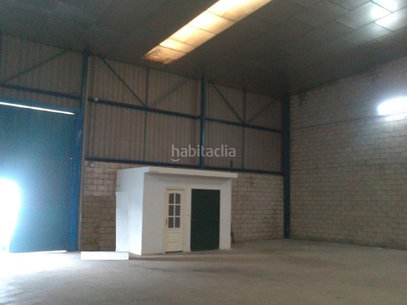 Foto 4a8b95d3-86f1-4267-9926-77ff4566ef67. Bâtiment à usage industriel dans La Paz Alcalá de Guadaira