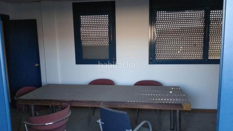 Foto 79f14174-c89e-4d36-ab05-3ac06250cf08. Rent industrial building in La Paz Alcalá de Guadaira