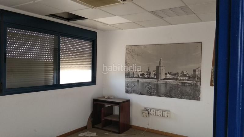 Foto feb8ab55-2aaa-4493-947d-b342208b6bec. Rent industrial building in La Paz Alcalá de Guadaira