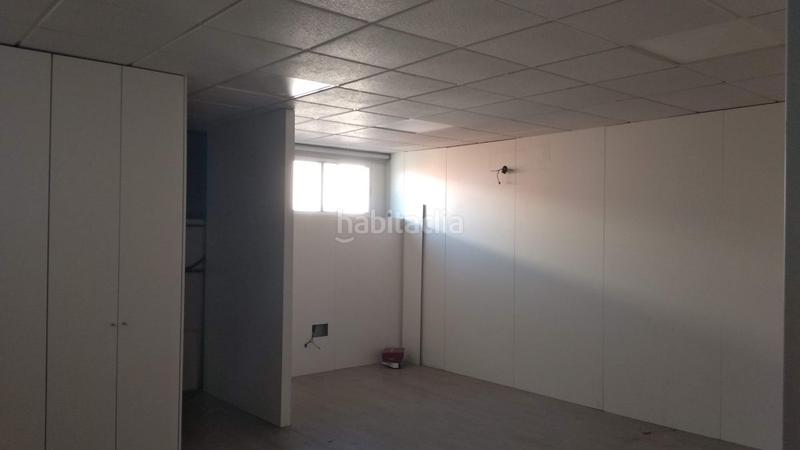 Foto 2ceeedc2-ee24-4eed-9d54-27f8d4f92afa. Nau industrial a La Paz Alcalá de Guadaira