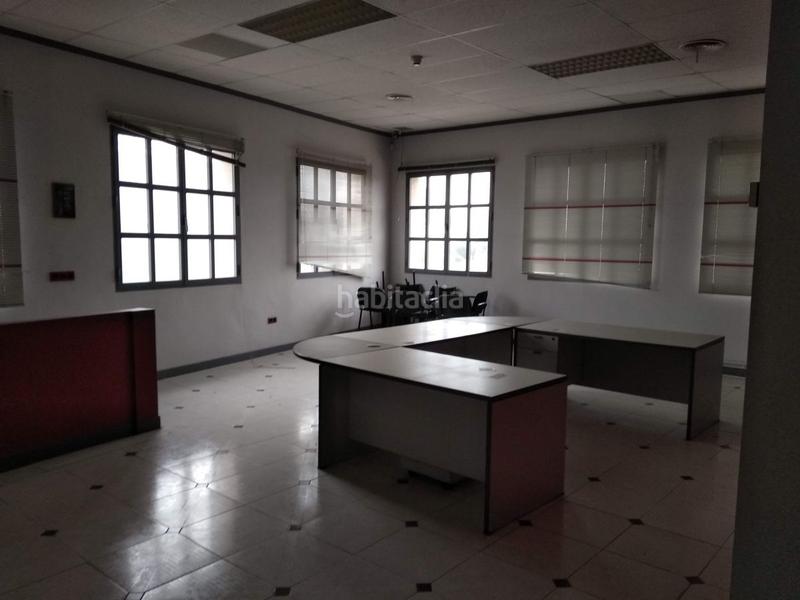 Foto c1dc25f0-85ef-4a65-80cd-bf1f8057c803. Industrial building in La Motilla - Fuente del Rey Dos Hermanas