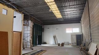 Miete Fabrikhalle in La Paz. Nave industrial en alquiler en políg.industriales  la red, 1 dor